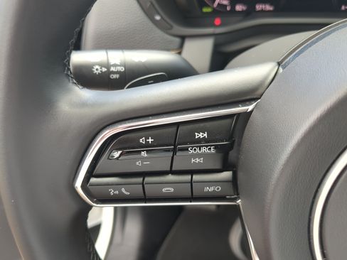 Certified 2025 MAZDA CX-70 Plug-In Hybrid w/ Premium Pkg AWD/4WD image 24