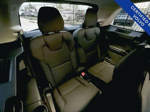 Certified 2025 Volvo XC90 B6 Plus image 36