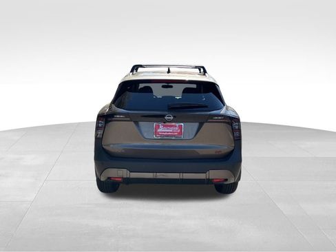 New 2026 Nissan Kicks SR w/ Cold Weather Package image 3