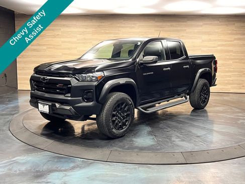 Used 2023 Chevrolet Colorado Trail Boss image 5
