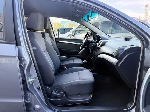 Used 2011 Chevrolet Aveo LT w/ Power and Convenience Package image 27