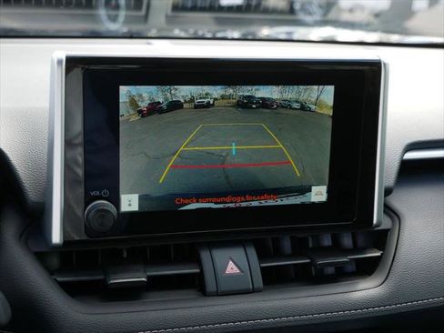 Certified 2025 Toyota RAV4 XLE AWD/4WD image 18