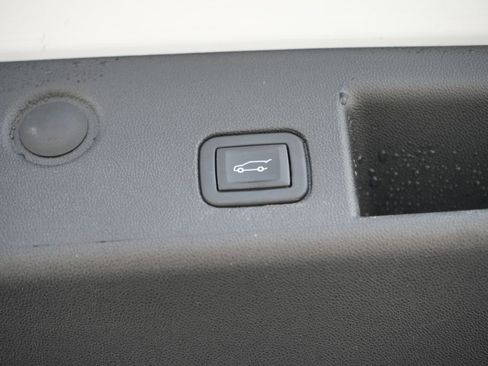 Used 2024 Chevrolet Equinox LT w/ LPO, Floor Liner Package AWD/4WD image 12
