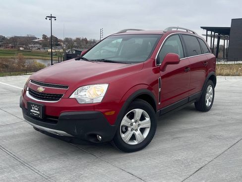 Used 2014 Chevrolet Captiva Sport LS image 2