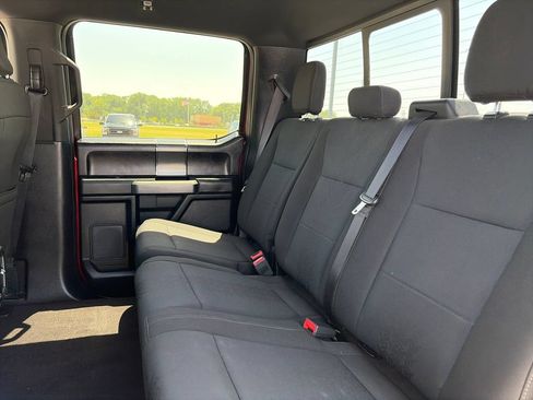 Used 2018 Ford F150 XLT w/ Equipment Group 302A Luxury AWD/4WD image 31