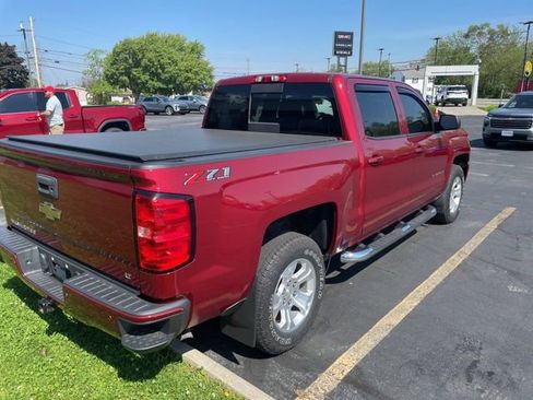 Used 2018 Chevrolet Silverado 1500 LT w/ All Star Edition AWD/4WD image 9