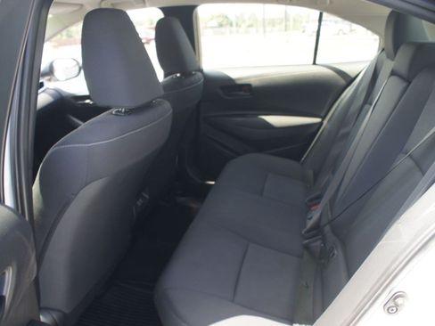 Used 2023 Toyota Corolla LE FWD image 12