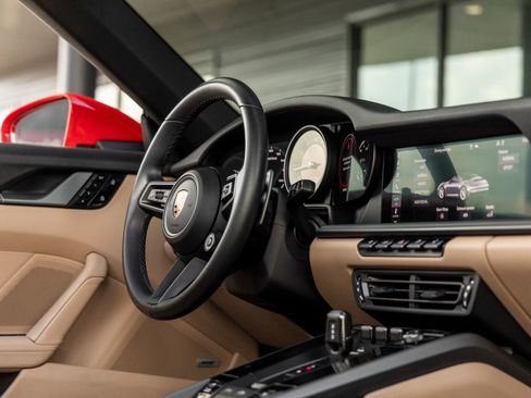 Certified 2021 Porsche 911 Carrera 4S image 38