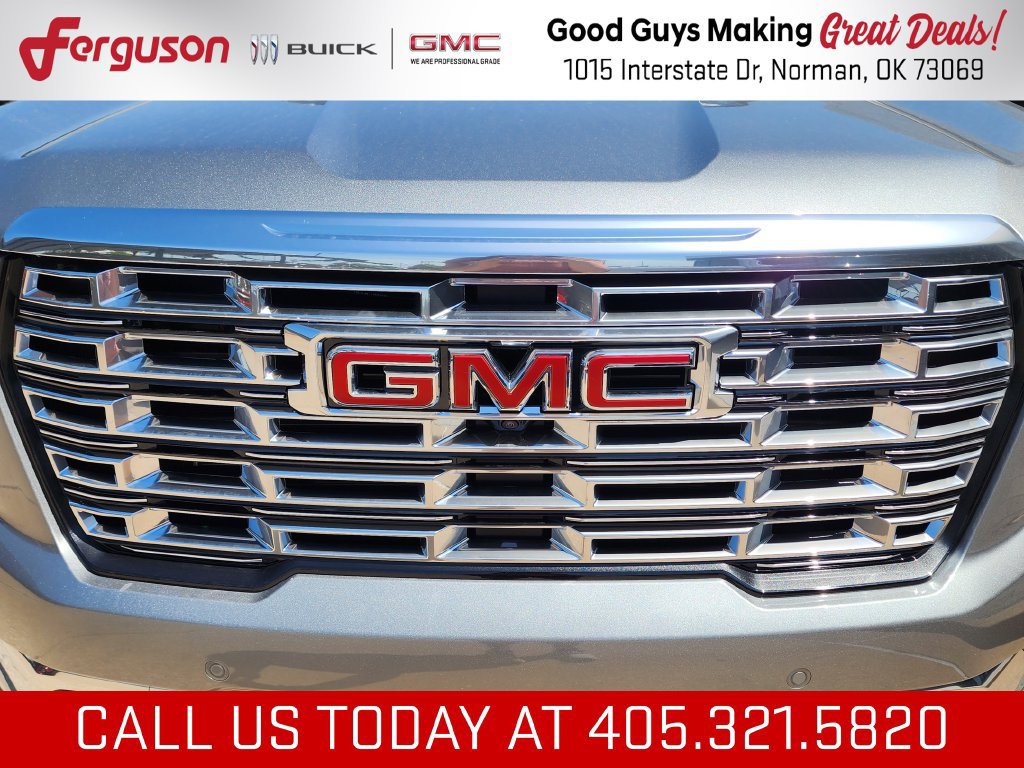 New 2026 GMC Acadia Denali w/ Super Cruise Package FWD image 9