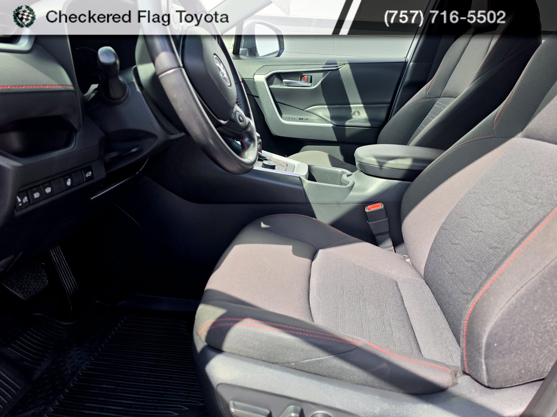 Used 2024 Toyota RAV4 SE w/ Weather & Moonroof Package AWD/4WD image 14