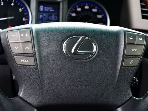 Used 2011 Lexus LX 570 4WD image 24