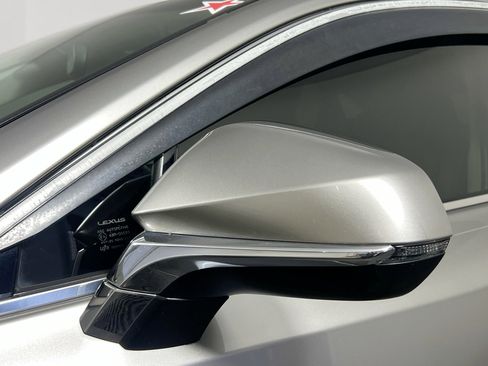 Used 2016 Lexus NX 200t FWD w/ Premium Package image 12