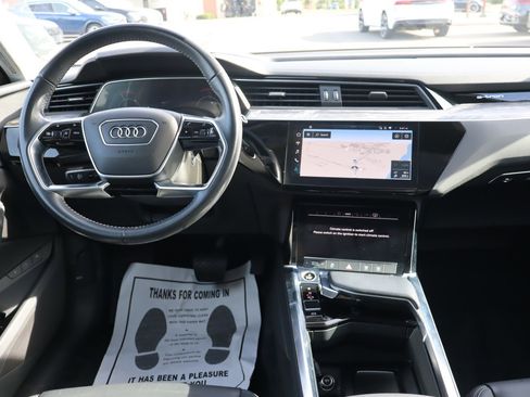 Used 2021 Audi e-tron Premium w/ Convenience Plus Package image 12