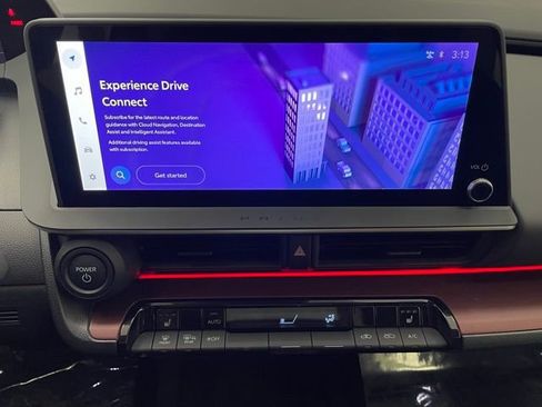 Used 2024 Toyota Prius Prime image 3