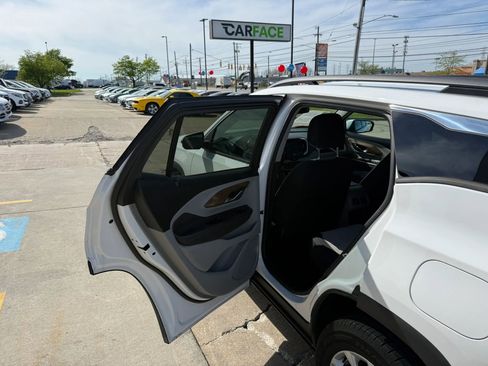 Used 2018 GMC Terrain SLE w/ Driver Convenience Package AWD/4WD image 21