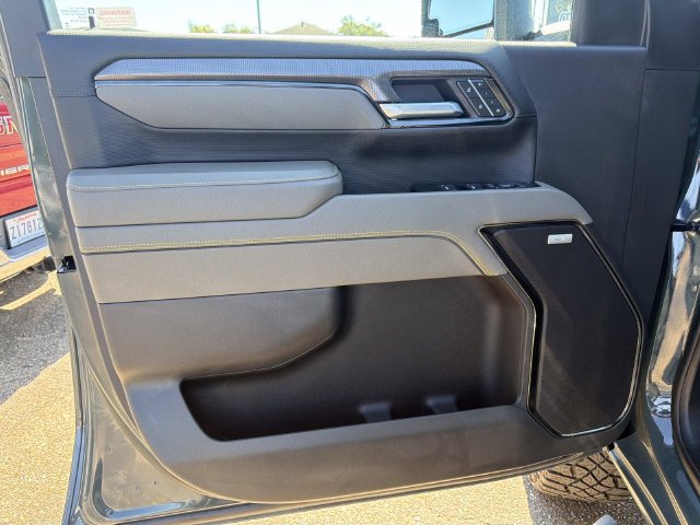 Used 2026 Chevrolet Silverado 2500 ZR2 w/ LPO, Dark Essentials Package AWD/4WD image 24