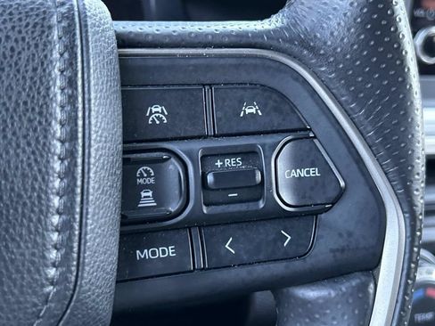 Used 2026 Toyota 4Runner SR5 AWD/4WD image 30