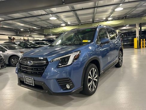 Used 2023 Subaru Forester Limited image 5
