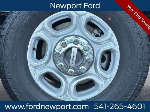 New 2026 Ford F350 XLT w/ FX4 Off-Road Package image 23