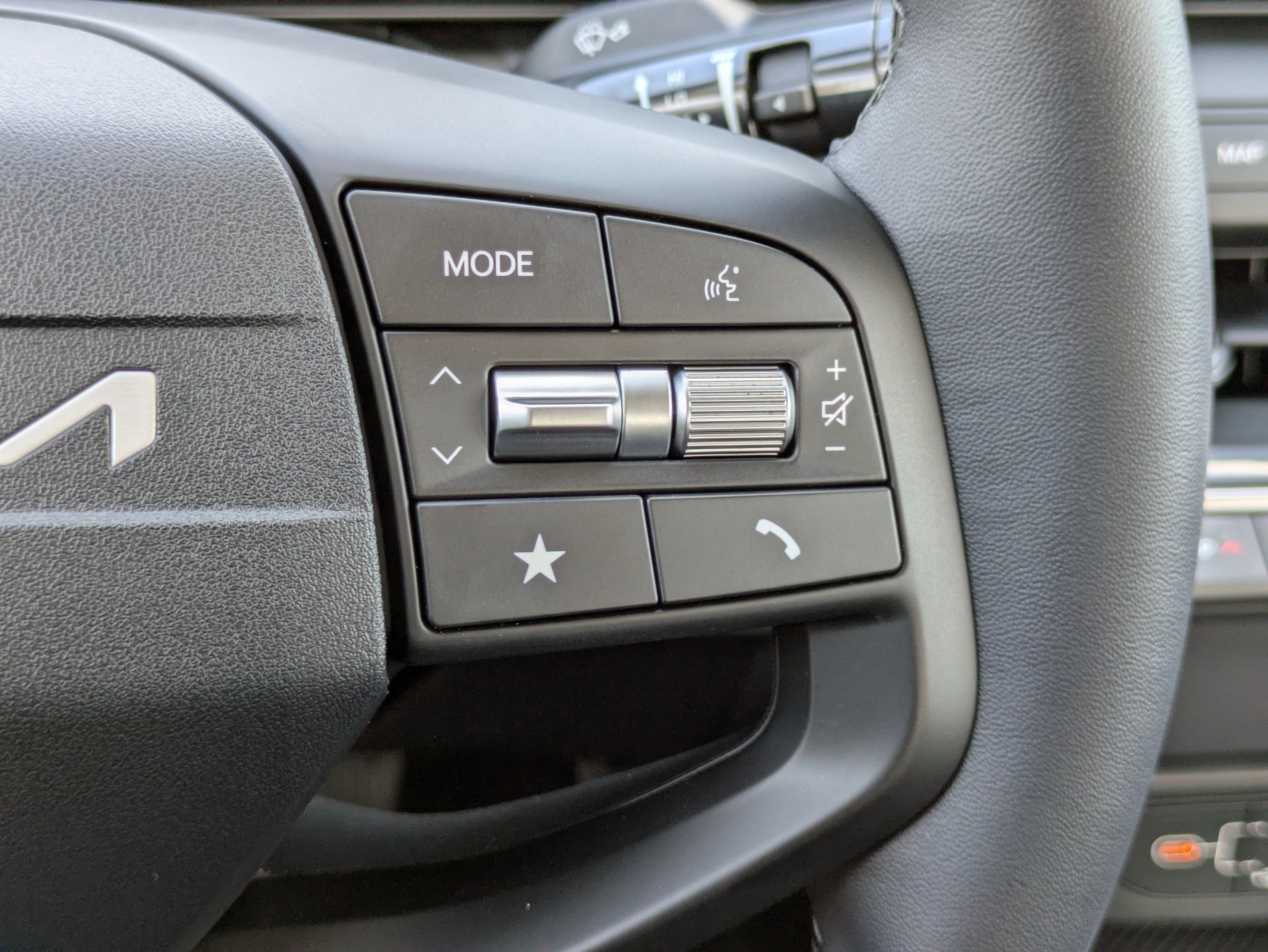 New 2026 Kia K4 EX FWD image 22