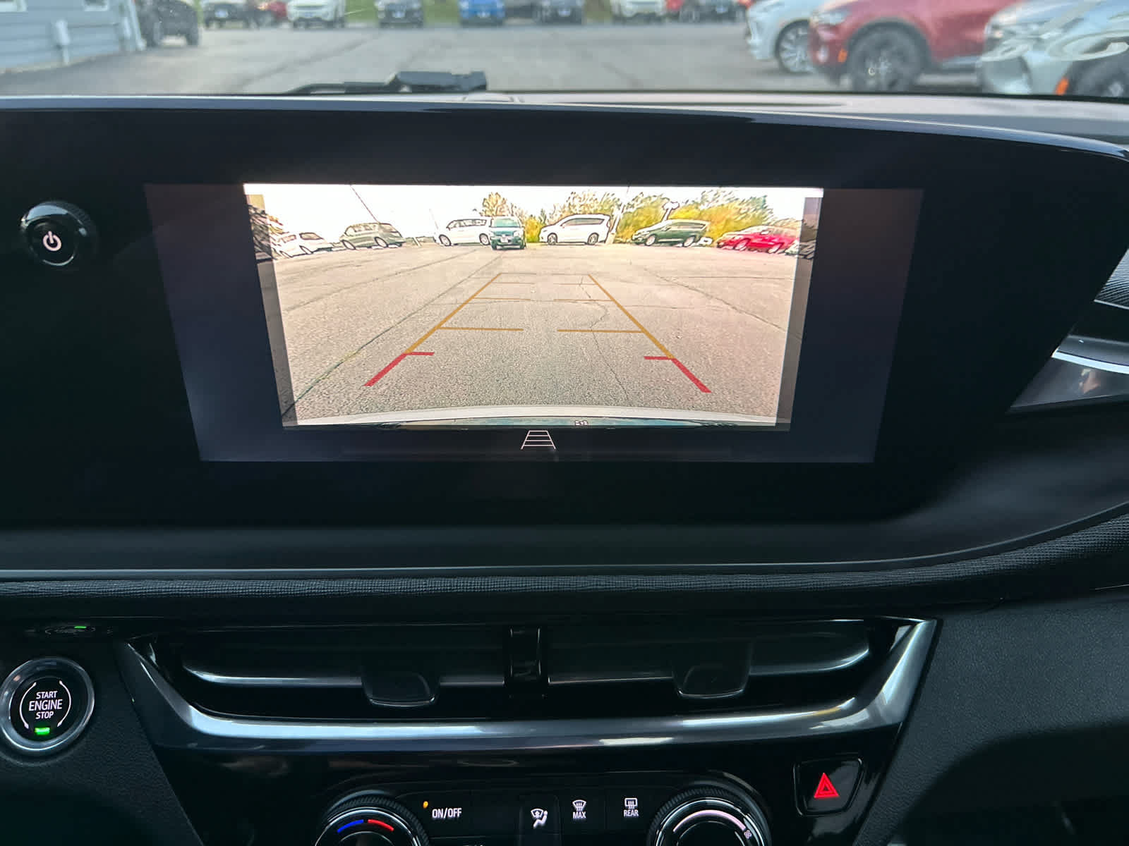Used 2024 Buick Envista Sport Touring w/ Convenience I Package FWD image 17