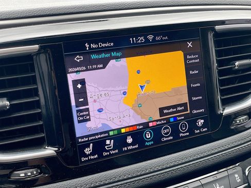Used 2018 Chrysler Pacifica Limited w/ Advanced Safetytec Group FWD image 9