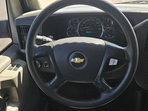 Used 2014 Chevrolet Express 1500 RWD image 24