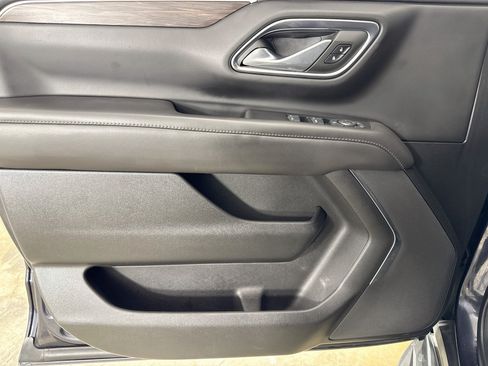 Used 2023 Chevrolet Suburban LS RWD image 19