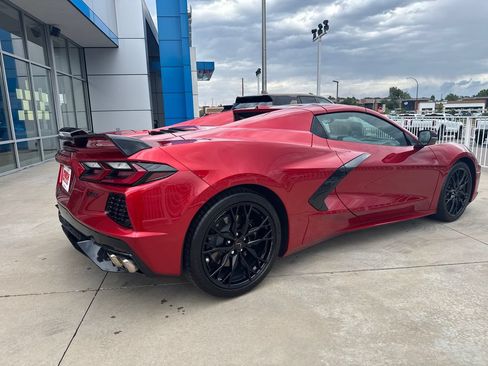 Used 2025 Chevrolet Corvette Stingray Preferred Conv w/ 2LT RWD image 5