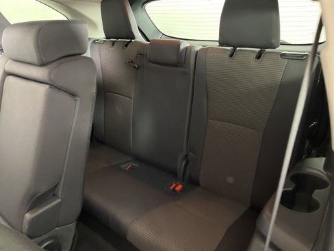 Used 2023 Toyota Highlander L FWD image 45