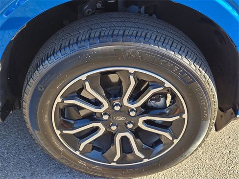 Used 2022 Ford Maverick Lariat w/ Lariat Luxury Package image 9