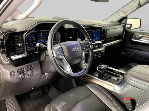 Certified 2023 Chevrolet Silverado 1500 LT Trail Boss w/ Convenience Package II AWD/4WD image 17
