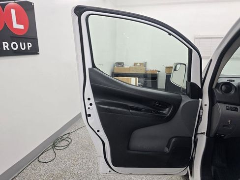 Used 2020 Nissan NV200 SV w/ Back Door Glass Package image 22