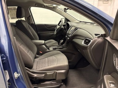 Used 2024 Chevrolet Equinox LT AWD/4WD image 36