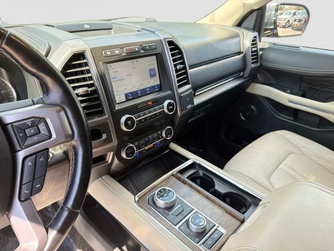 Used 2021 Ford Expedition Max Platinum AWD/4WD image 29