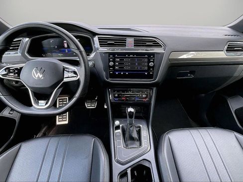 Used 2024 Volkswagen Tiguan SE R-Line FWD image 14