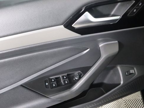 Used 2019 Volkswagen Jetta R-Line w/ R-Line Cold Weather Package image 23