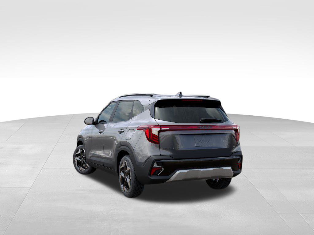 Used 2025 Kia Seltos S AWD/4WD image 4