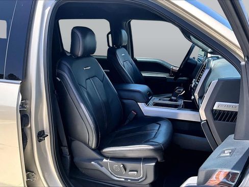 Used 2017 Ford F150 Platinum RWD image 9