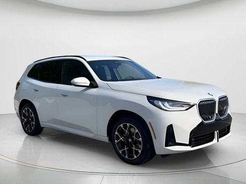 Certified 2026 BMW X3 xDrive30i w/ M Sport Package AWD/4WD image 2