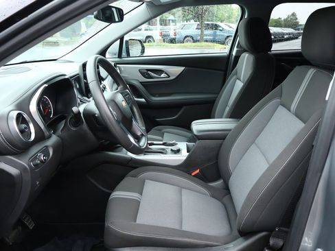 Used 2024 Chevrolet Blazer LT w/ Convenience Package FWD image 11