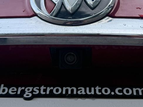 Used 2019 Buick Encore Essence w/ Experience Buick Package image 11