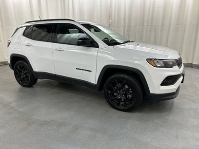 Used 2025 Jeep Compass Latitude w/ Convenience Group