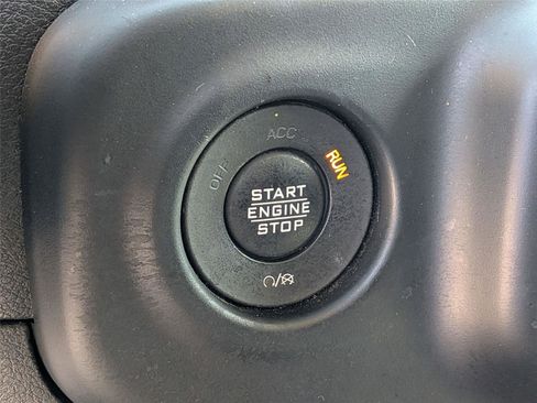 Certified 2021 Jeep Wrangler Unlimited Rubicon AWD/4WD image 18
