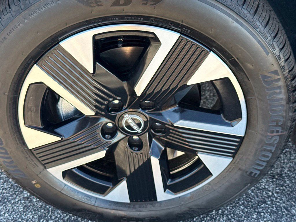 New 2027 Nissan Kicks SV AWD/4WD image 19