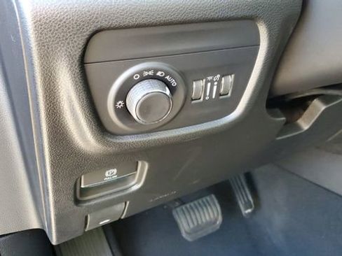 Certified 2024 Jeep Grand Cherokee L Altitude image 8