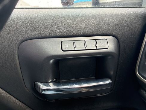 Used 2018 Chevrolet Silverado 2500 High Country image 16