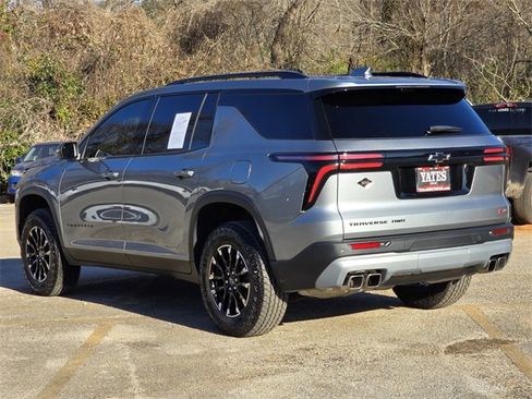 Used 2026 Chevrolet Traverse Z71 w/ Driver Confidence Package image 4