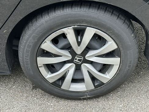 Used 2025 Honda Civic LX image 5