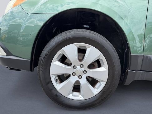 Used 2011 Subaru Outback 2.5i Limited AWD/4WD image 9